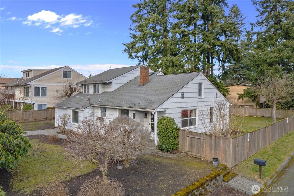 Photo of 602 NW 185th Street, Shoreline, WA 98177 (MLS # 2335578)