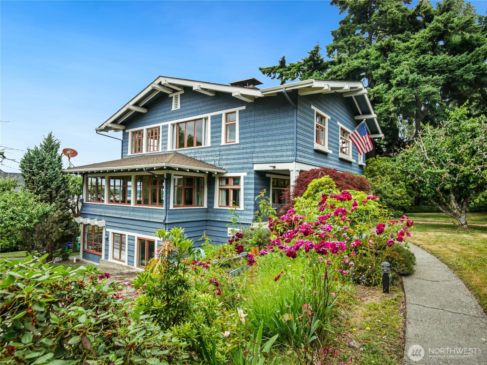 215 N Forest Street