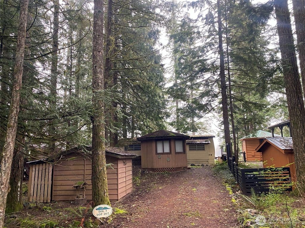 Photo of 207 Big River Boulevard E, Deming, WA 98244 (MLS # 2509360)
