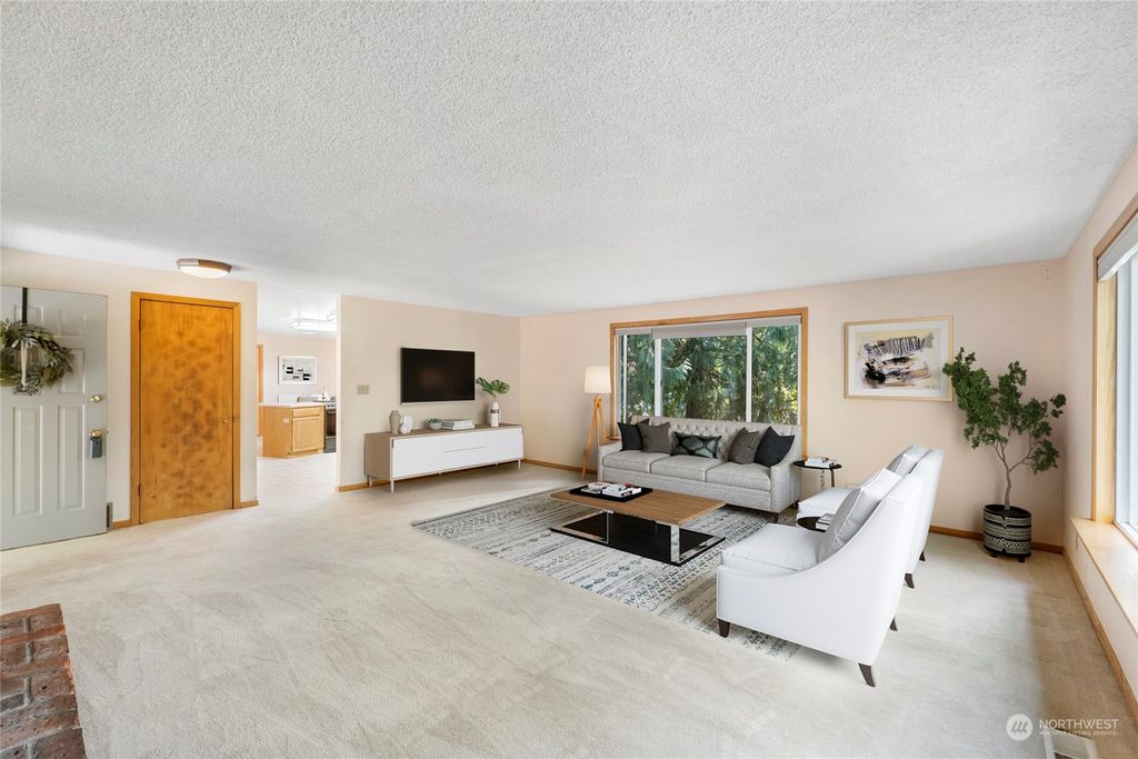 Photo of 34612 166th Way SE, Auburn, WA 98092 (MLS # 2153478)