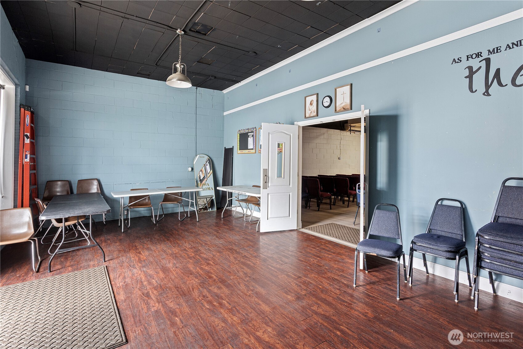 325 E Main Street