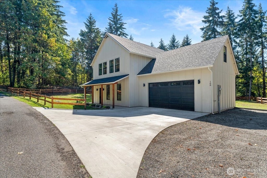 Photo of 108 David Dean Drive, Kalama, WA 98625 (MLS # 2585168)