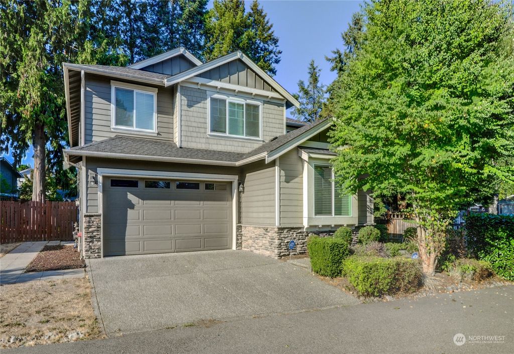 Photo of 15229 12th Avenue NE, Shoreline, WA 98155 (MLS # 2155933)
