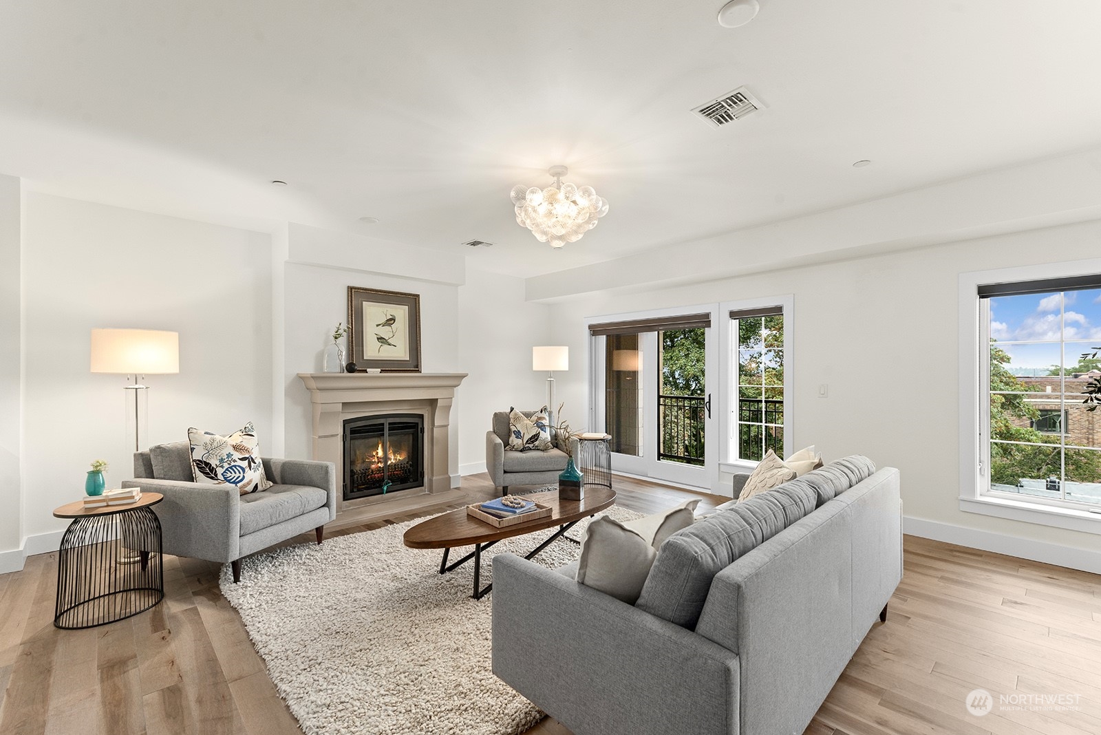 745 Bellevue Avenue E 401