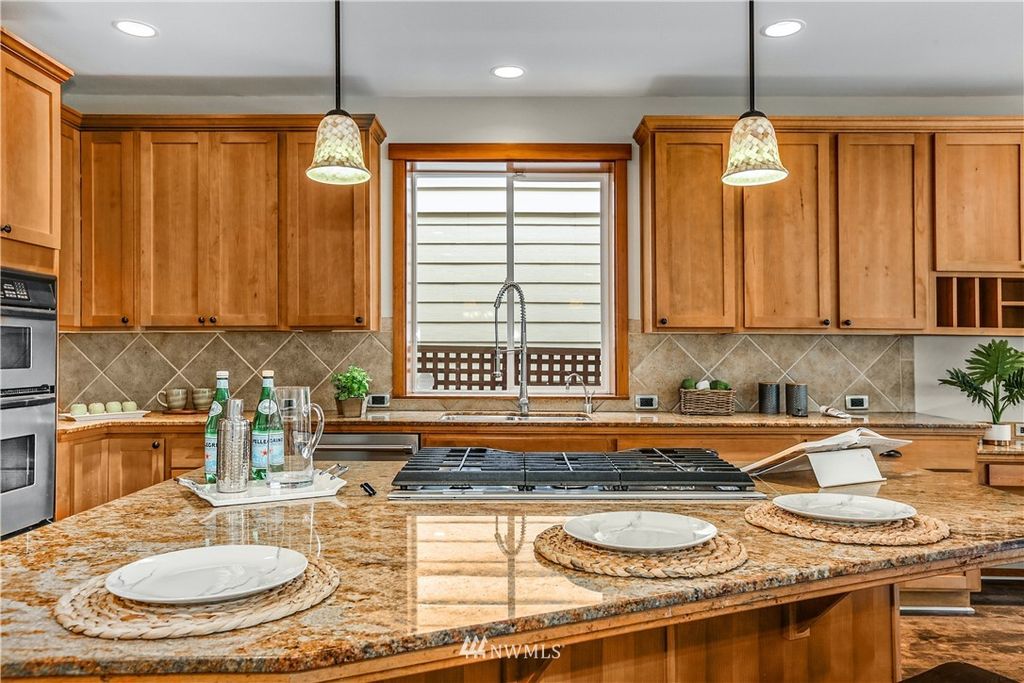 listing image 9367811027081021931