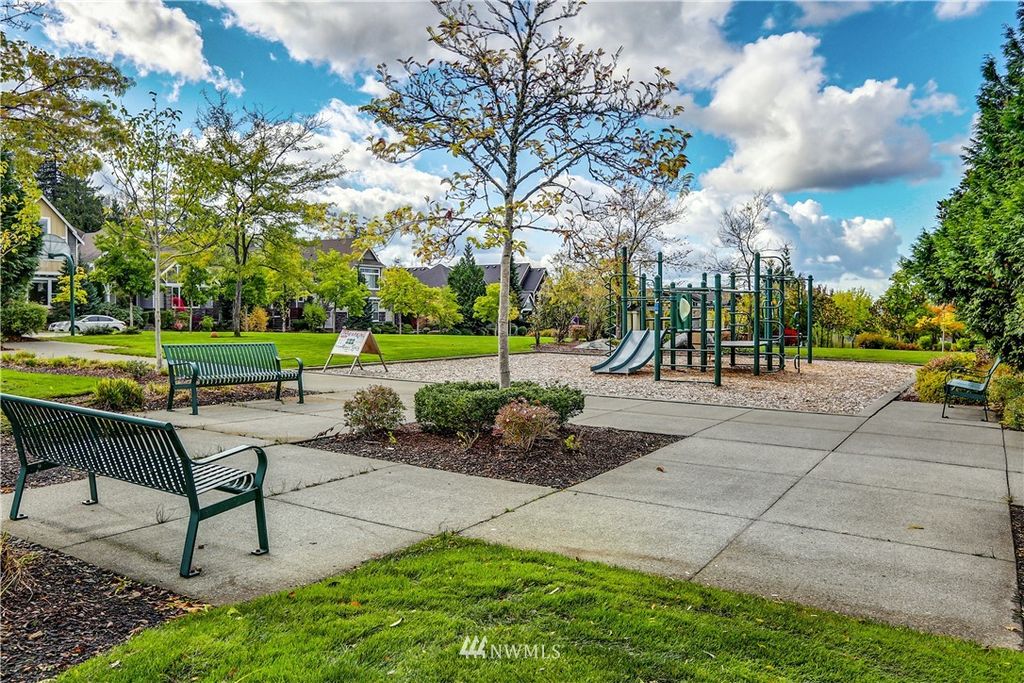 listing image 9369260674394165252