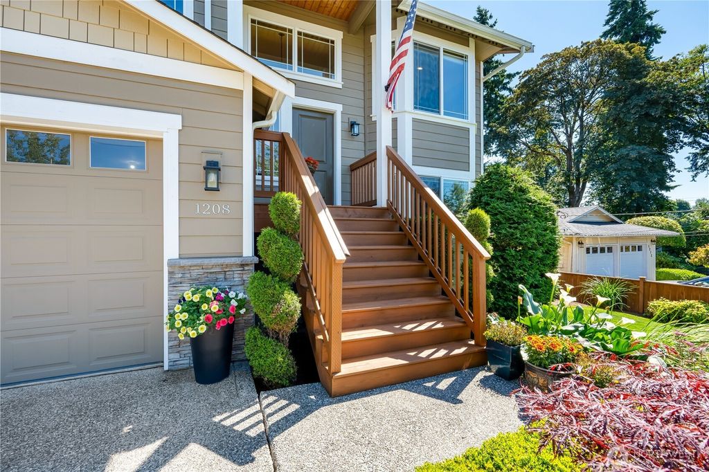 Photo of 1208 143rd Street SW, Lynnwood, WA 98087 (MLS # 2403582)