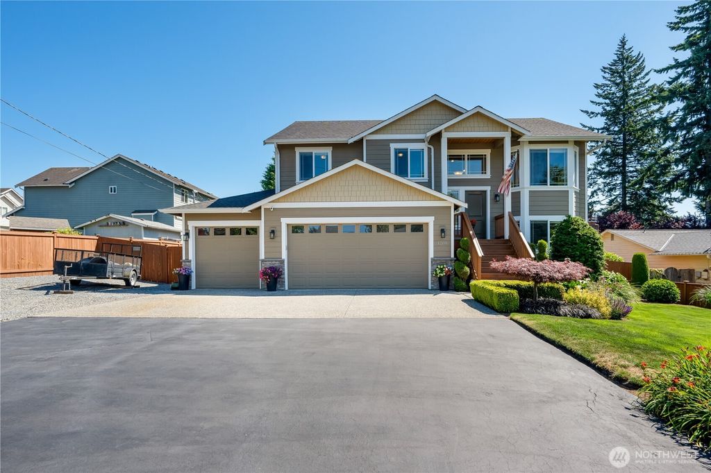 Photo of 1208 143rd Street SW, Lynnwood, WA 98087 (MLS # 2403582)