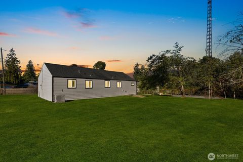 1901 S 18th St Tacoma WA 98405