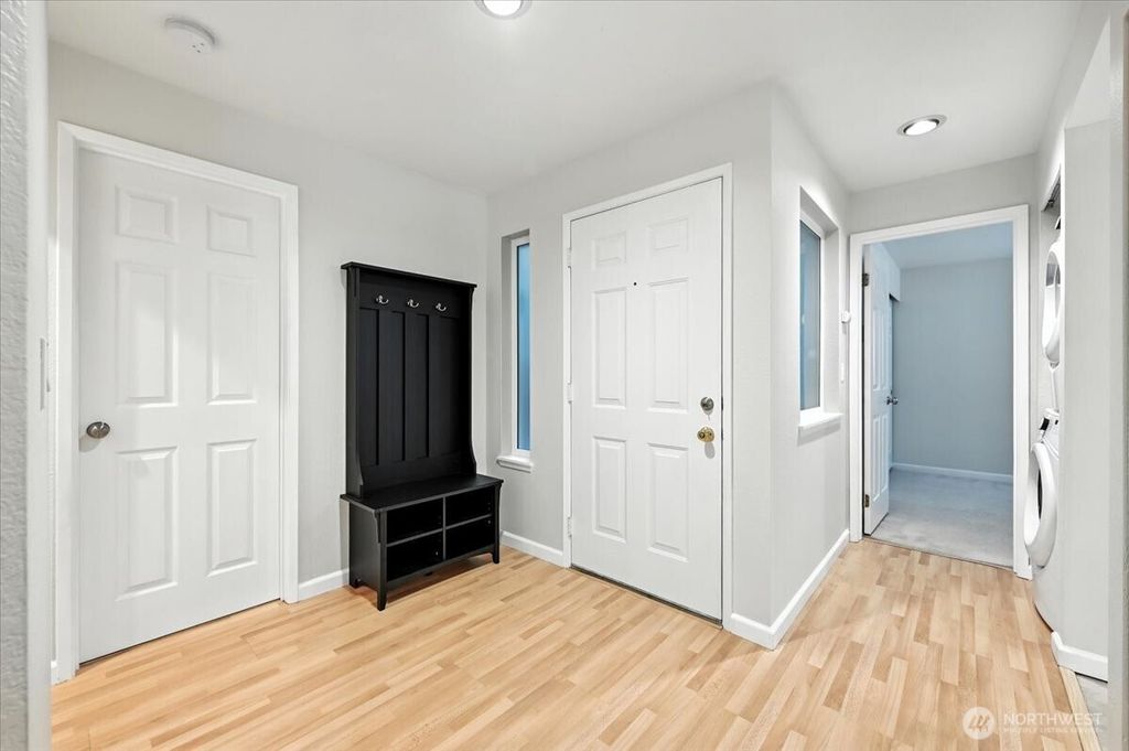Photo of 915 N 163rd Street #C17, Shoreline, WA 98133 (MLS # 2427553)