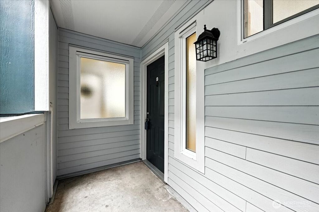 Photo of 915 N 163rd Street #C17, Shoreline, WA 98133 (MLS # 2427553)