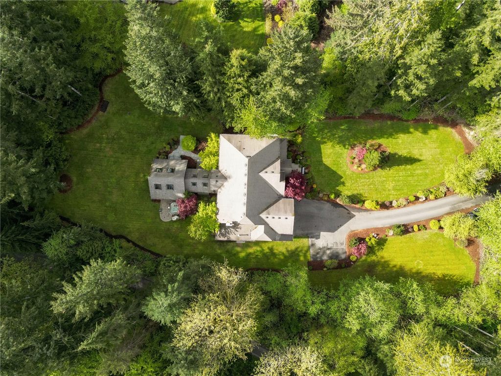 Photo of 11327 Upper Preston Road SE, Issaquah, WA 98027 (MLS # 2260023)