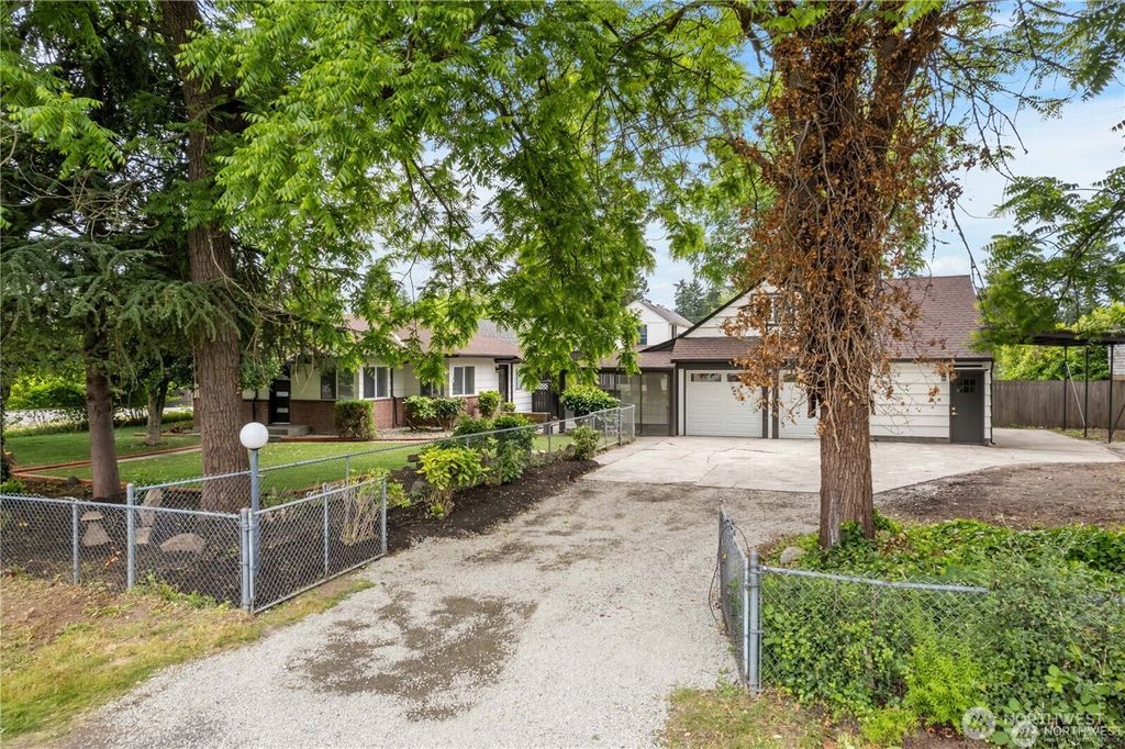 Photo of 10303 40th Avenue E, Tacoma, WA 98446 (MLS # 2458016)