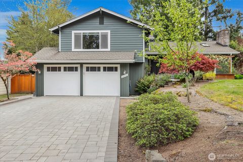 Photo of 2212 186th Avenue NE, Redmond, WA 98052 (MLS # 2507031)