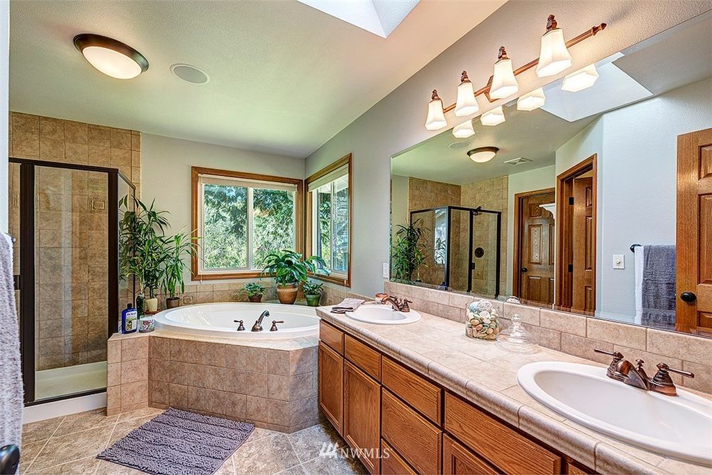 listing image 9365133162543030114