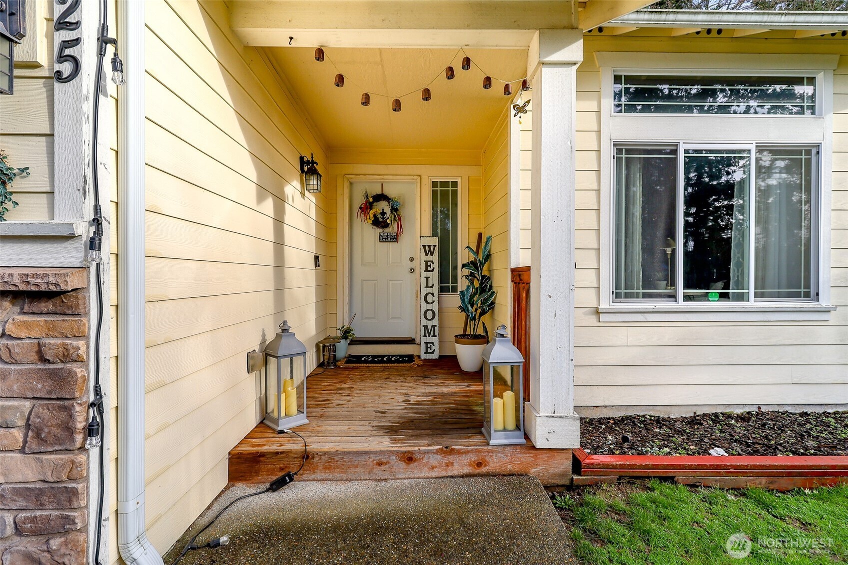 9925 12th Avenue Ct E