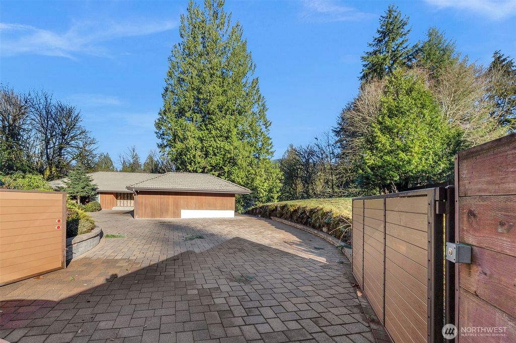 Photo of 13830 Issaquah Hobart Road Rd, Issaquah, WA 98027 (MLS # 2461316)