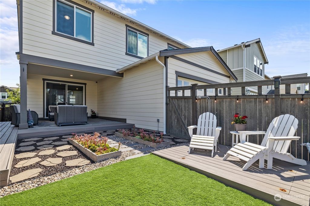 Photo of 23433 Naches Peak Lane, Black Diamond, WA 98010 (MLS # 2152647)