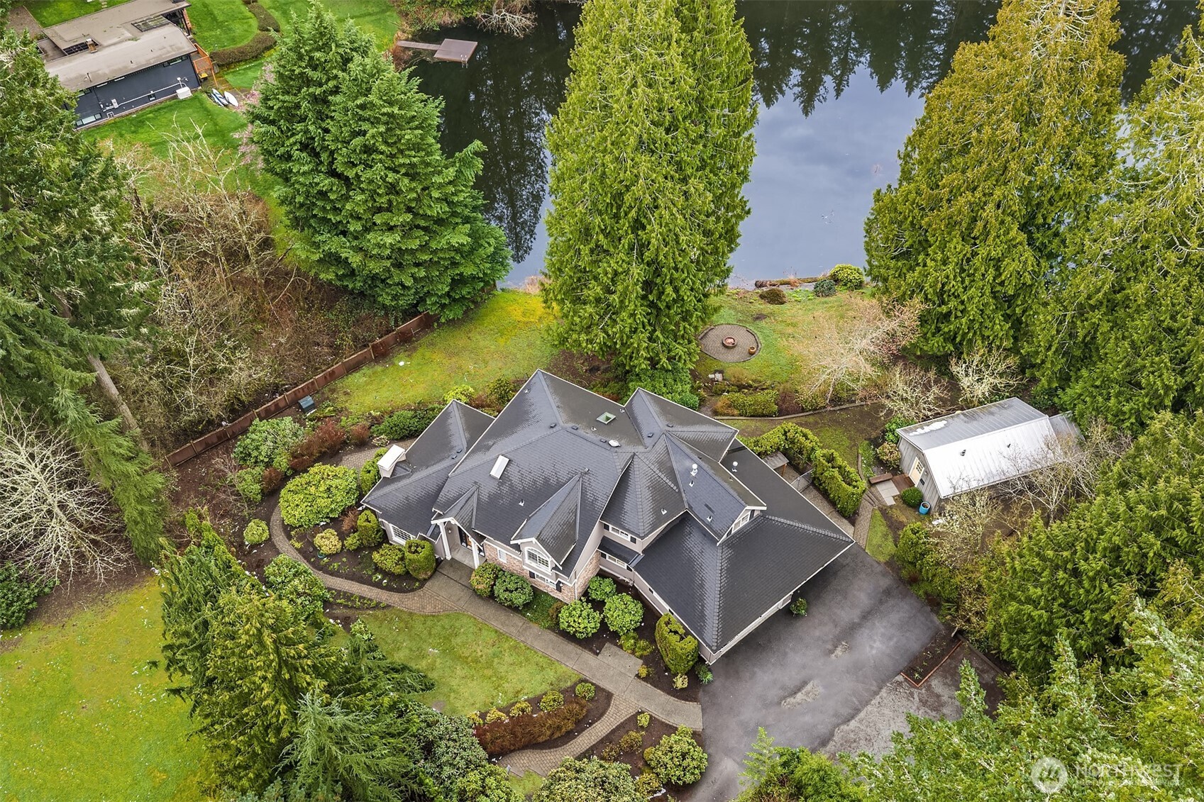 2821 252nd Avenue SE