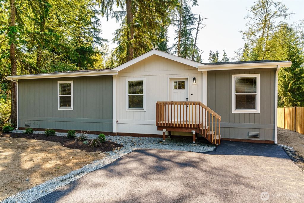 Photo of 19928 Canyon Drive, Granite Falls, WA 98252 (MLS # 2422953)