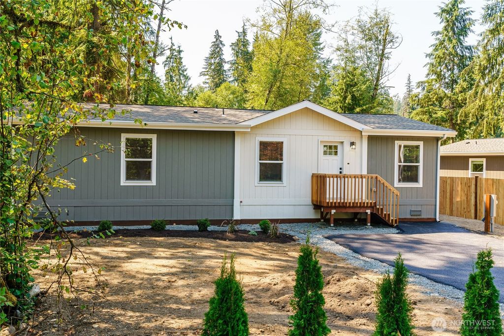 Photo of 19928 Canyon Drive, Granite Falls, WA 98252 (MLS # 2422953)