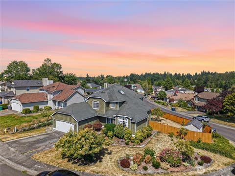 Photo of 32708 19th Place SW, Federal Way, WA 98023 (MLS # 2559485)