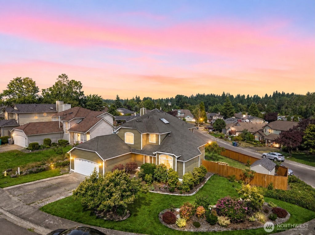 Photo of 32708 19th Place SW, Federal Way, WA 98023 (MLS # 2559485)