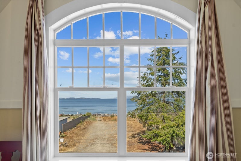 886 Port Susan Terrace Road