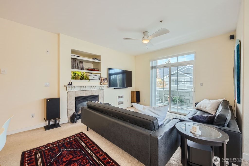 Photo of 1855 Trossachs Blvd SE Blvd #705, Sammamish, WA 98075 (MLS # 2424170)