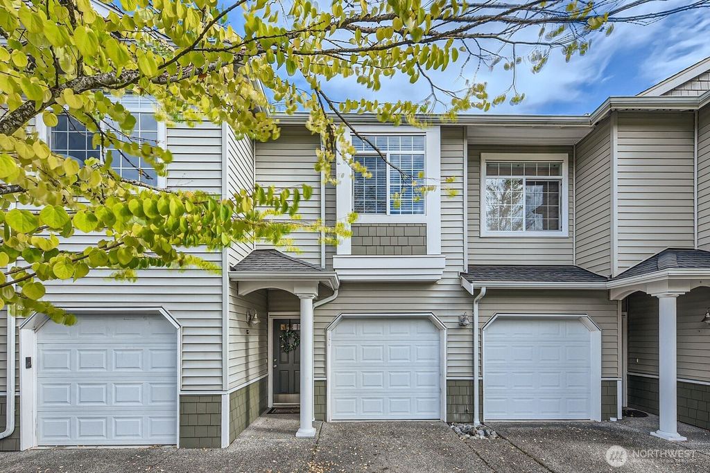 Photo of 1855 Trossachs Blvd SE Blvd #705, Sammamish, WA 98075 (MLS # 2424170)