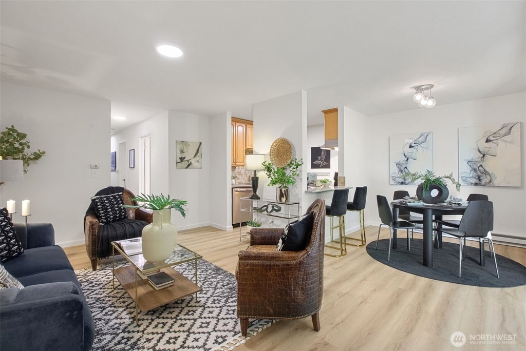 Photo of 12429 NE 130th Court #G108, Kirkland, WA 98034 (MLS # 2579787)