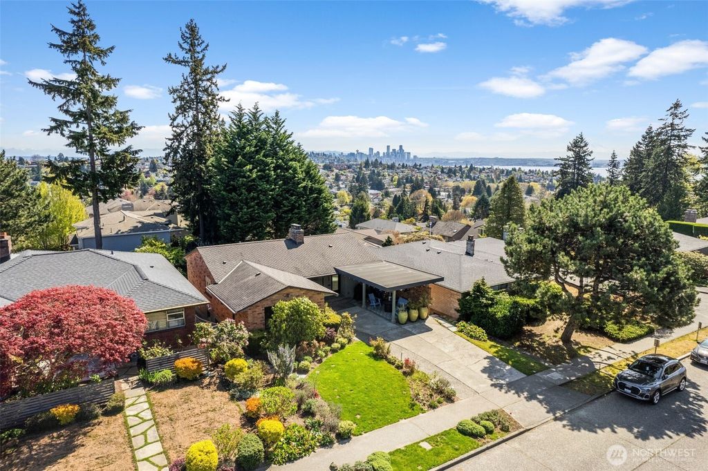 Photo of 2854 39th Avenue W, Seattle, WA 98199 (MLS # 2361568)