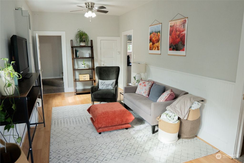 Photo of 1822 Lombard Avenue, Everett, WA 98201 (MLS # 2294943)