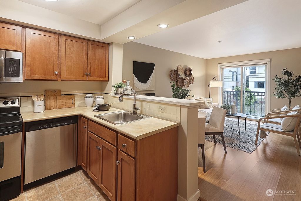 Photo of 1909 10th Avenue W #207, Seattle, WA 98119 (MLS # 2166791)