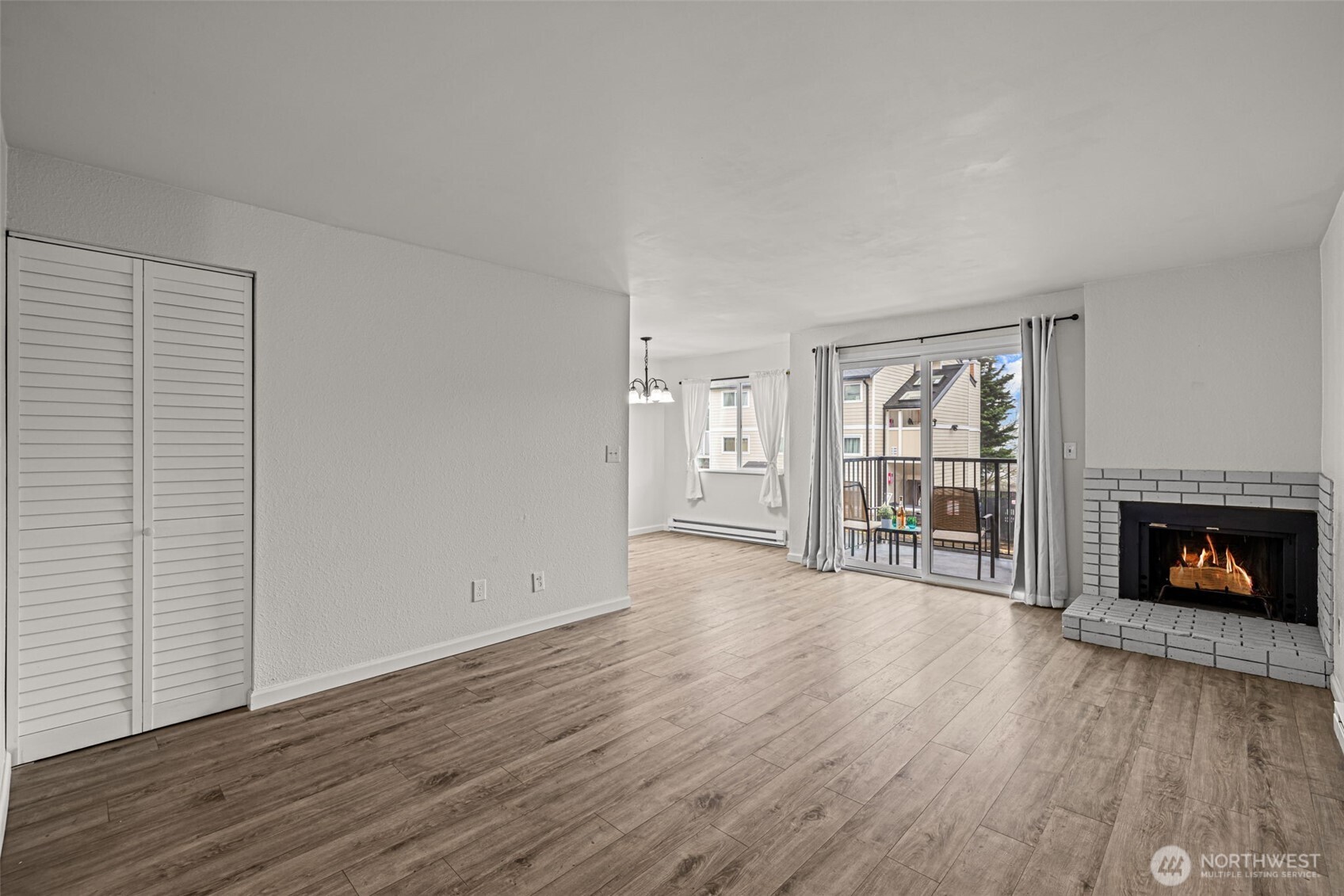 15210 Macadam Road S D211