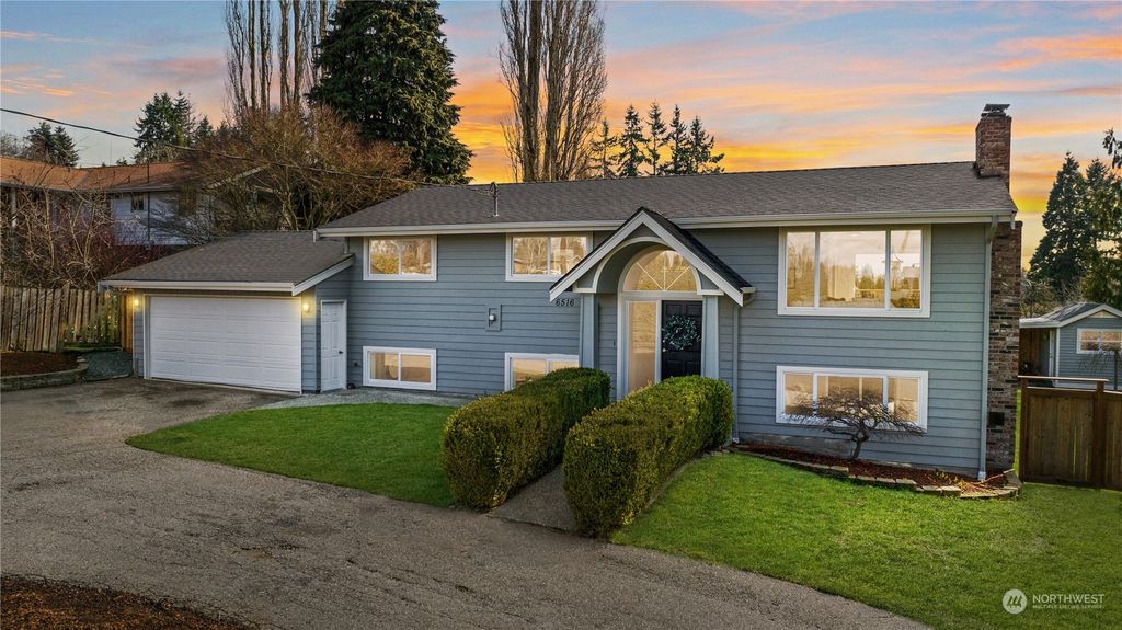 Photo of 6516 60th Street SE, Snohomish, WA 98290 (MLS # 2042576)