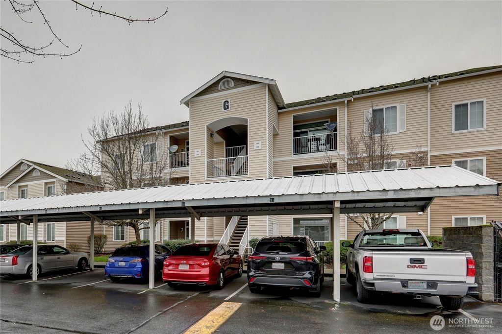 Photo of 10109 E 186th Street #346, Puyallup, WA 98375 (MLS # 2467229)