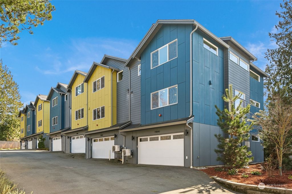 Photo of 19840 25th Avenue NE, Shoreline, WA 98155 (MLS # 2050855)