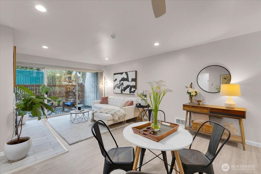 Photo of 4807 180th Street SW #E103, Lynnwood, WA 98037 (MLS # 2493546)