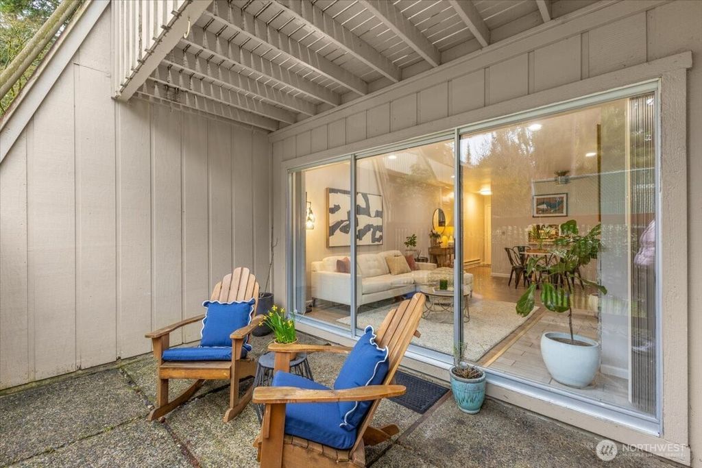 Photo of 4807 180th Street SW #E103, Lynnwood, WA 98037 (MLS # 2493546)