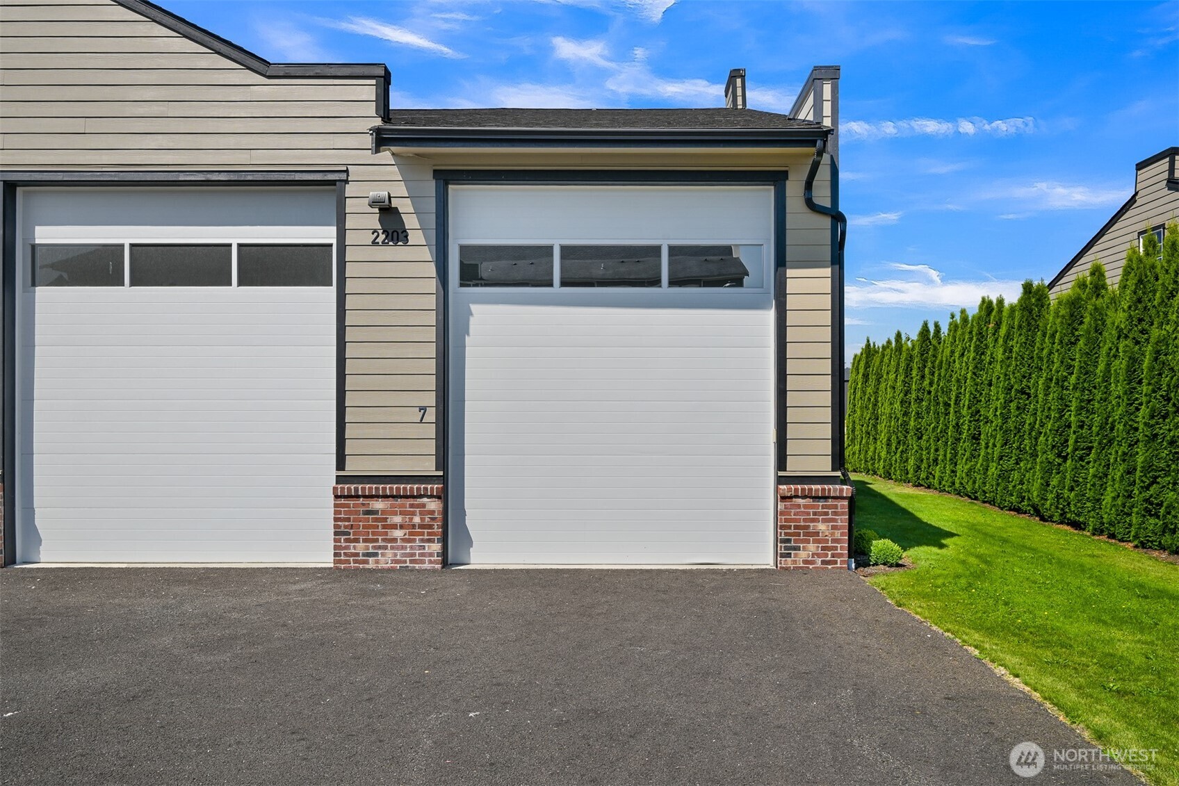 2203 Mercedes Drive 7