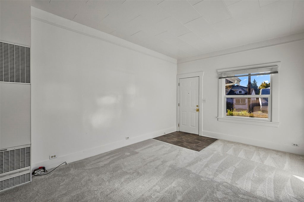 Photo of 2427 Monroe Avenue, Everett, WA 98203 (MLS # 2599937)