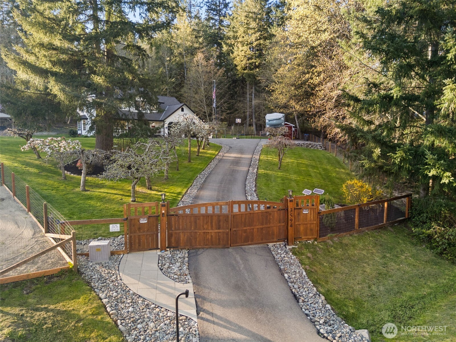 3594 Salmonberry Drive SE
