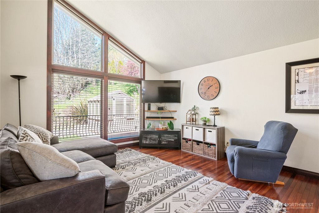 Photo of 13 Judith Place, Longview, WA 98632 (MLS # 2506156)