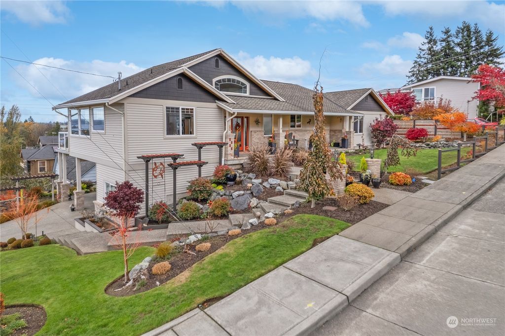 Photo of 3329 Tulalip Avenue, Everett, WA 98201 (MLS # 2176893)