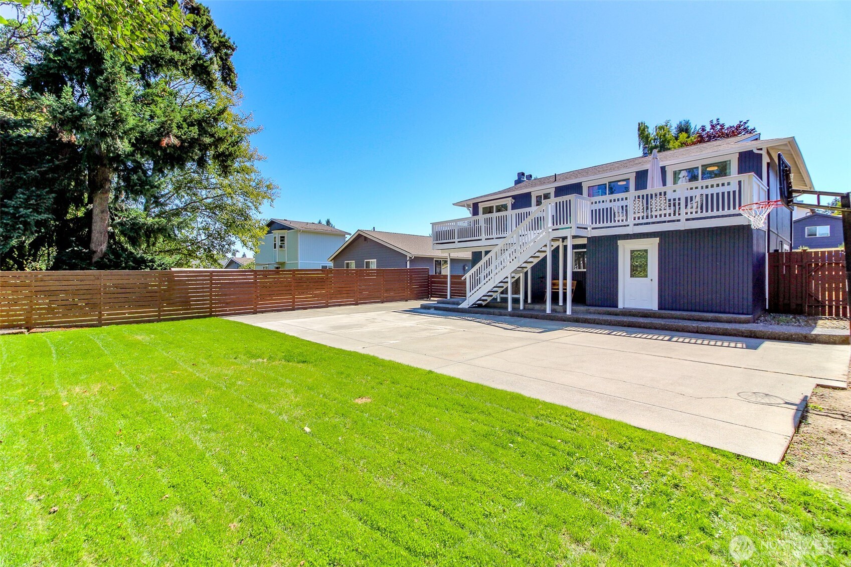 6521 N 51st Street