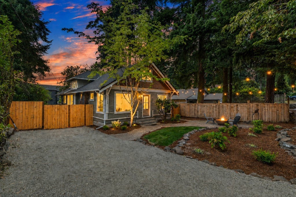 Photo of 10733 Interlake Avenue N, Seattle, WA 98133 (MLS # 2599480)