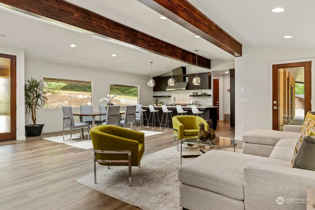 Photo of 17106 208th Avenue NE, Woodinville, WA 98077 (MLS # 2166036)