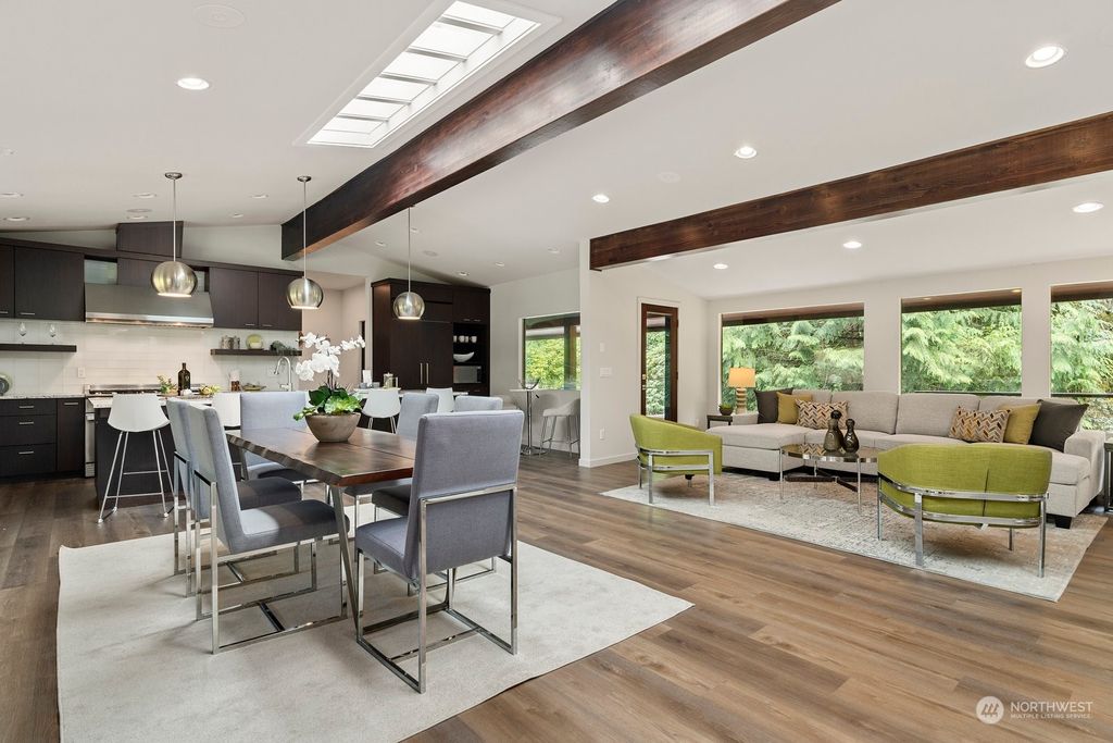 Photo of 17106 208th Avenue NE, Woodinville, WA 98077 (MLS # 2166036)