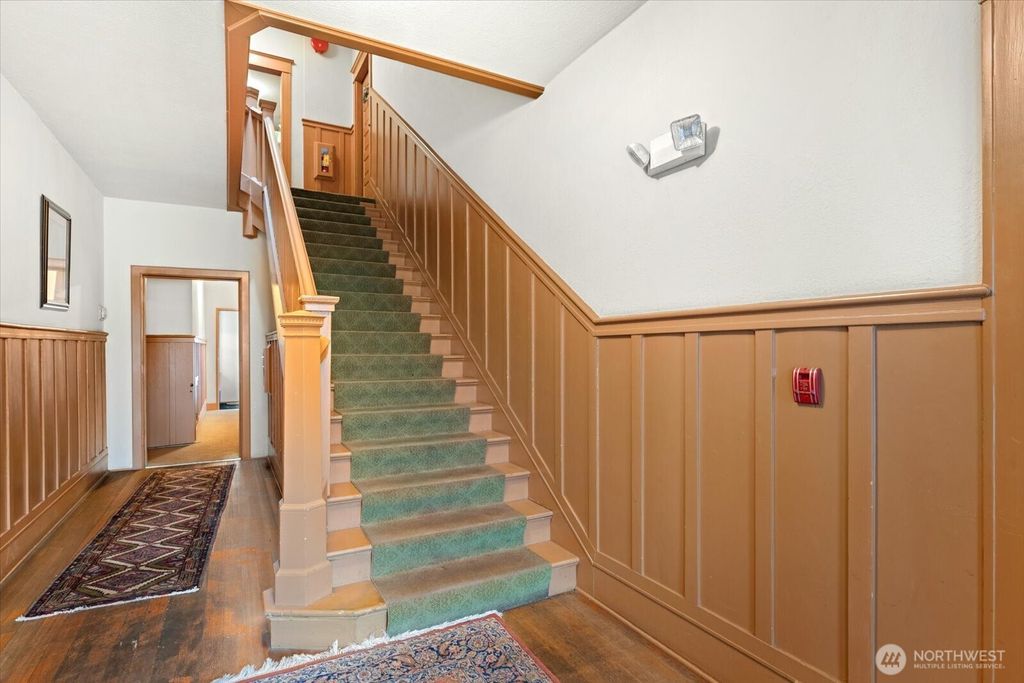 listing image 9360999018206276872
